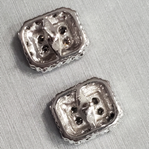 10K White Gold Earrings - Picture 5 of 10